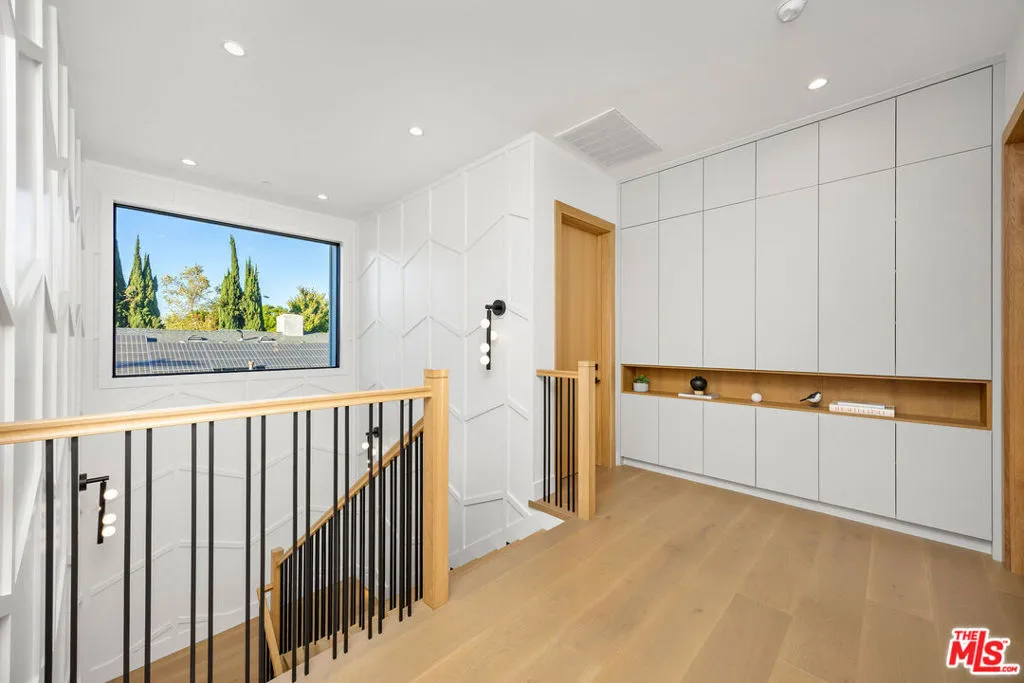 5003 Mammoth Avenue, Sherman Oaks, California 91423 home-pic-31